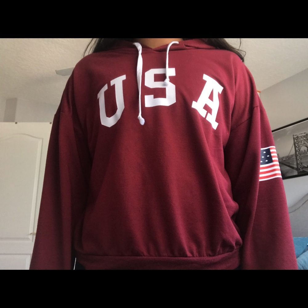Light USA sweatshirt!